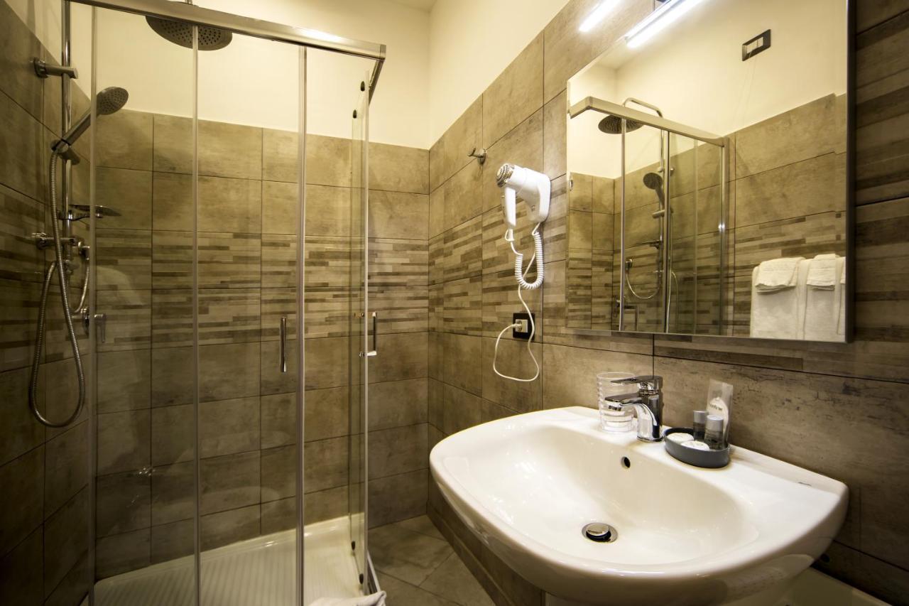 Residenza Tupini, S.Pietro Suites Рим Екстер'єр фото
