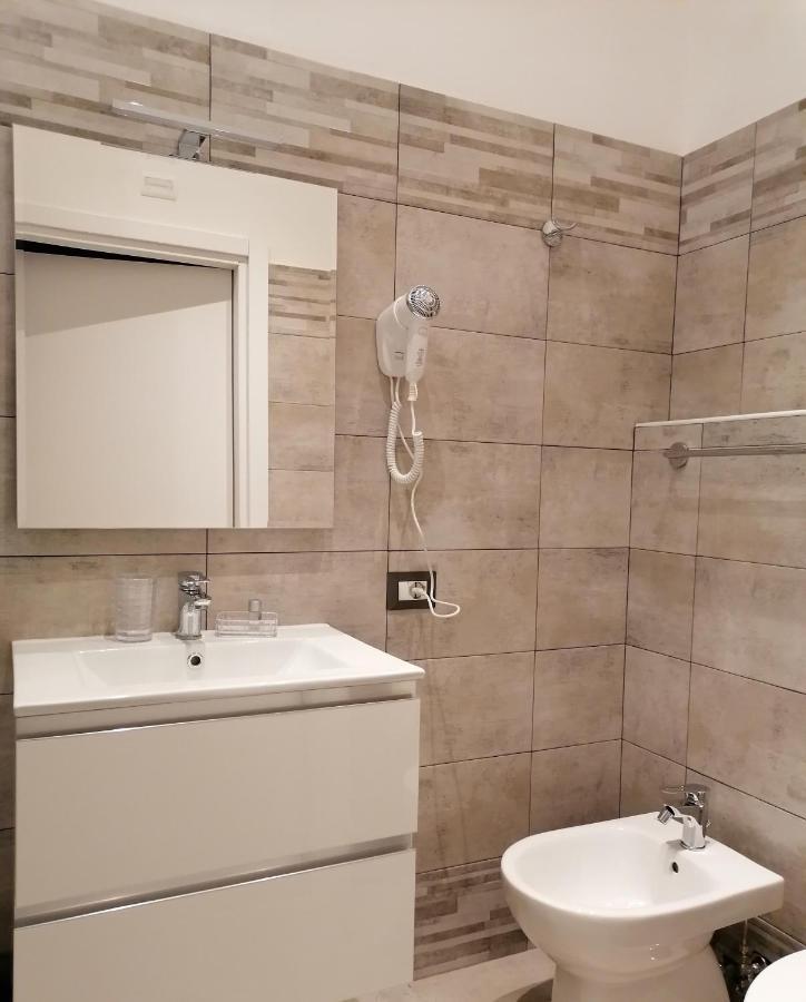 Residenza Tupini, S.Pietro Suites Рим Екстер'єр фото